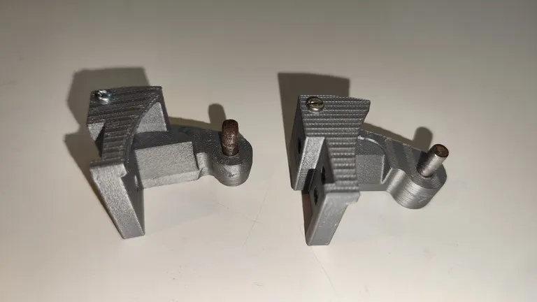 renault eriba , charniére de porte 