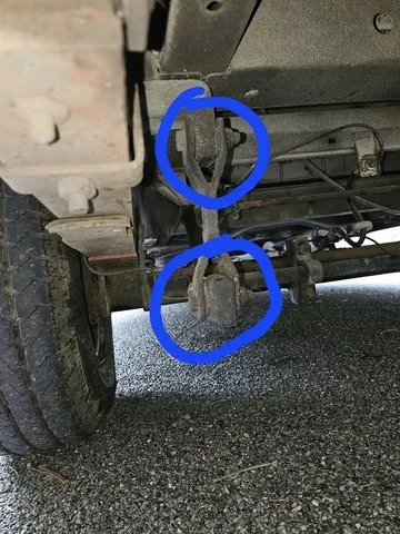 j5 c25 silent block barre stabilisatrice 